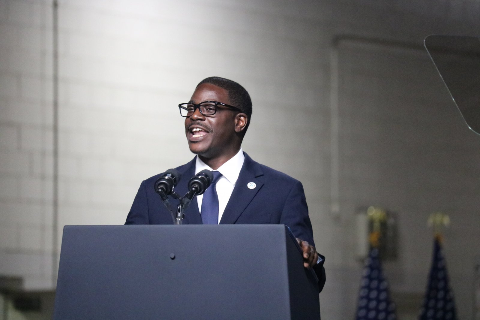 MKE County: Crowley Signs $1.3 Billion Budget Without Vetoes