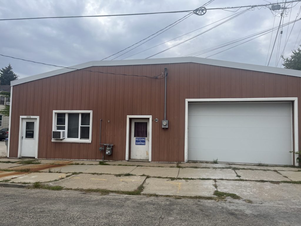 1314 E. Potter Ave. Photo by Sophie Bolich.