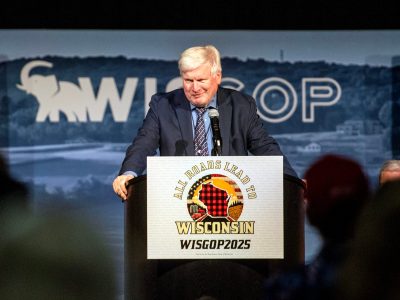 Rep. Grothman Wants To Lay Off Up to 200,000 Federal Employees
