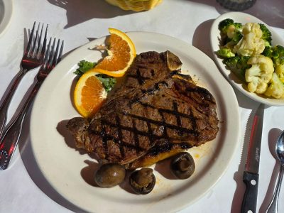 Dining: Steak House 100 Will Surprise You