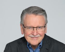 Allens Dines. Photo courtesy of 5 Lakes Institute.