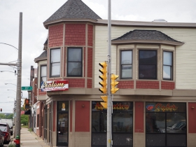 Restaurant Closes Rather Than Deal With National Avenue Construction