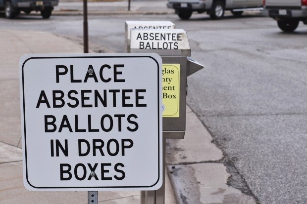 Superior had a drop box for absentee ballots outside the city’s government center polling location in 2020. Danielle Kaeding/WPR