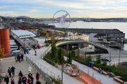 Overlook Walk from Pike Place Market to the Waterfront, Seattle, Washington, U.S. Photo by Joe Mabel, CC BY-SA 4.0 , via Wikimedia Commons
