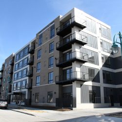 Evoni Apartments in March 2025. Photo by Jeramey Jannene.