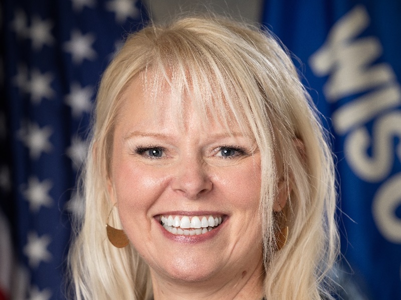 Senator Sarah Keyeski Recognized with Emerging Leaders Award