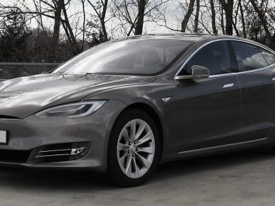 Wisconsin Family Sues Tesla Over Crash That Killed 5