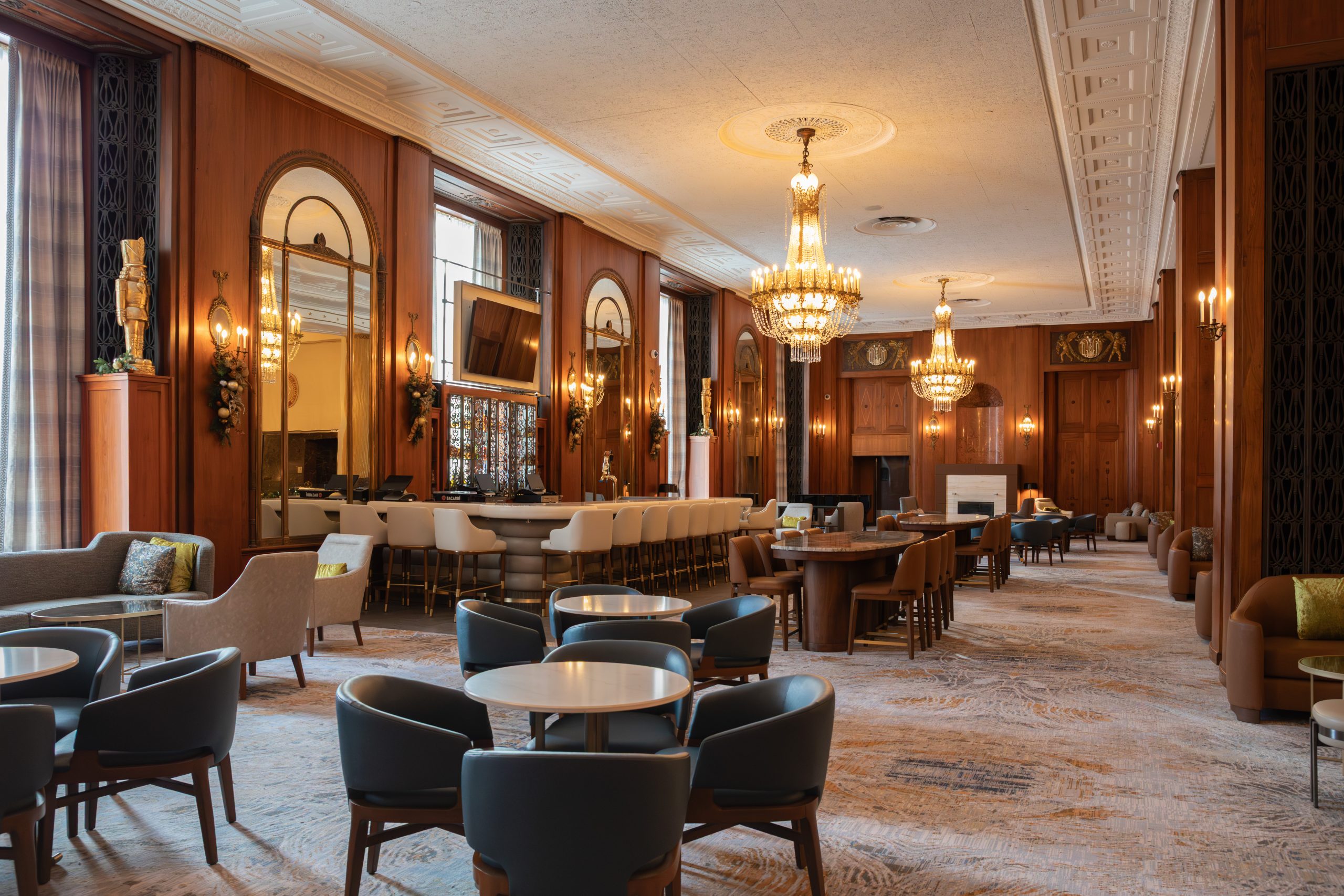 Hilton Milwaukee Completes $42 Million Transformation