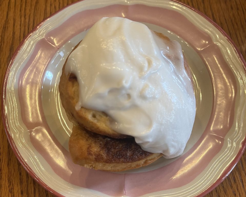 Vegan cinnamon roll at The National Cafe. Photo by Sophie Bolich.