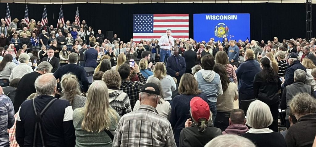 Pete Buttigieg speaks at a town hall in La Crosse, Wis. on Jan. 16, 2026. | Photo by Ruth Conniff/Wisconsin Examiner