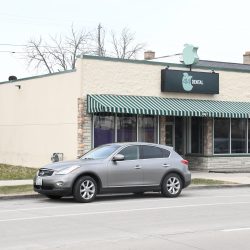 3957 S. Howell Ave.. Photo by Jeramey Jannene.