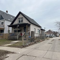 3118 N. Buffum St.. Photo by Jeramey Jannene.