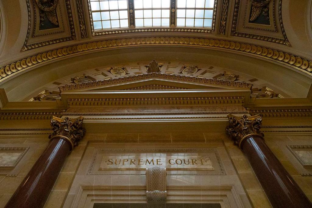 Wisconsin Supreme Court Race Pivotal for Election Policy