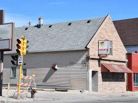 3026 W. Lincoln Ave.. Photo by Jeramey Jannene.
