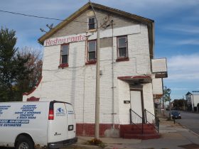 645 S. 6th St. Photo by Jeramey Jannene.