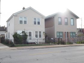 702 S. 6th St. Photo by Jeramey Jannene.