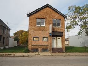 625 S. 6th St. Photo by Jeramey Jannene.