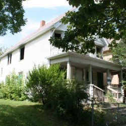 2809-2811 N. 33rd St.. Photo by Jeramey Jannene.