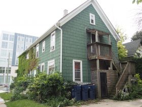 1919 E. Thomas Ave. Photo by Jeramey Jannene.