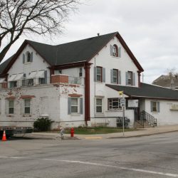 3232 W. Lincoln Ave.

Photo taken April 13, 2021 by Jeramey Jannene. All Rights Reserved.