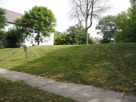 2326-2334 N. William Finlayson St. Photo by Jeramey Jannene.