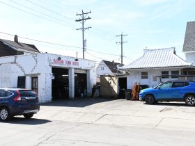 3205 W. Lincoln Ave.. Photo by Jeramey Jannene.