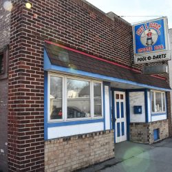 3209-3211 W. Lincoln Ave.. Photo by Jeramey Jannene.