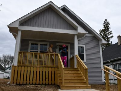 3281 N. Dr. Lester Carter Dr.