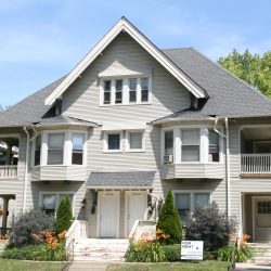 1906-1912 E. Bradford Ave.. Photo by Jeramey Jannene.