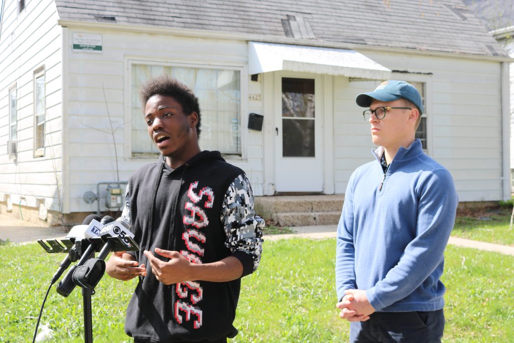 Ishon Arnold speaks to media members in front of his northside home. Photo taken April 16, 2026 by Sophie Bolich.