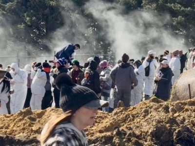 Police Clash With Animal Rights Activists at Attempted Beagle Rescue