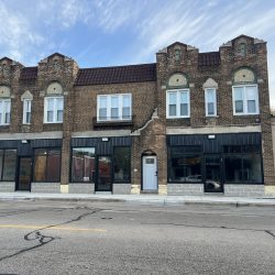 5008-5014 W. Center St. Photo by Jeramey Jannene.