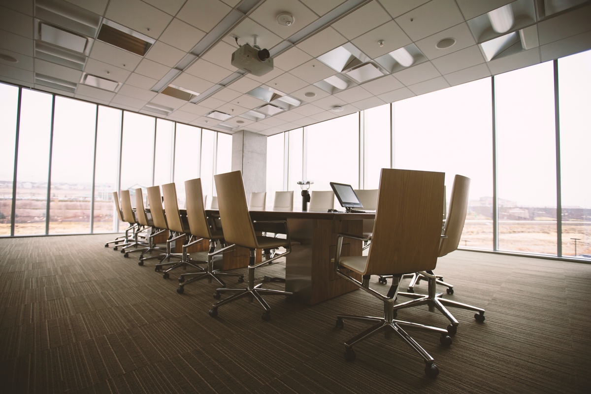Murphy’s Law: Progress Stalls for Women Corporate Leaders