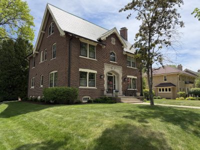 3494 N. Shepard Ave.
