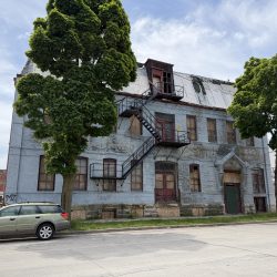 419 W. Vliet St. Photo by Jeramey Jannene.