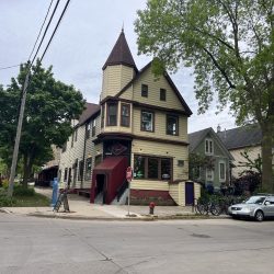 2498 N. Bartlett Ave. Photo by Jeramey Jannene.