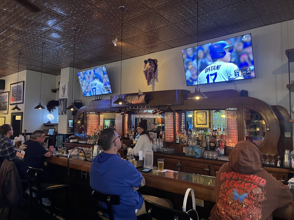 OG Pub & Grille. Photo by Jeramey Jannene.