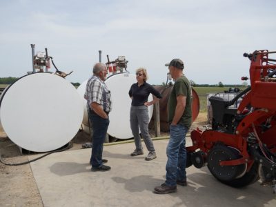 Baldwin Visits Wisconsin Farms as War in Iran Jacks Up Fertilizer, Fuel Costs