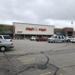 123 W. Oklahoma Ave. in 2019. Photo by Jeramey Jannene.