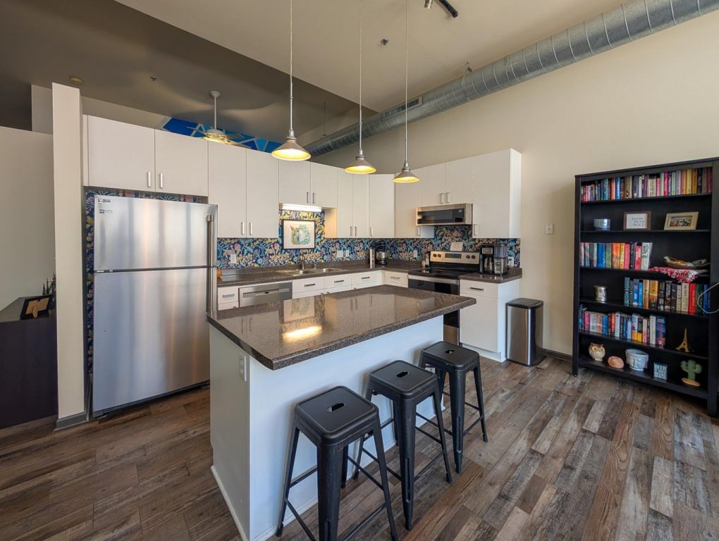 1924 N. Hubbard St., Unit 216. Photo courtesy of McKenna Real Estate.