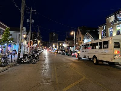 City Banning Late-Night Parking On Brady Street