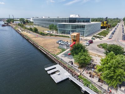 Milwaukee Opens First Half of Major Harbor District Riverwalk