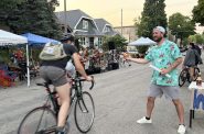 Free hot dogs on Pierce Street. Photo by Sophie Bolich.