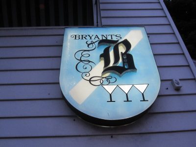 Bryant’s Cocktail Lounge Wins ‘Timeless’ Award
