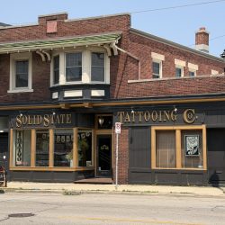 2660-2662 S. Kinnickinnic Ave. Photo by Jeramey Jannene.