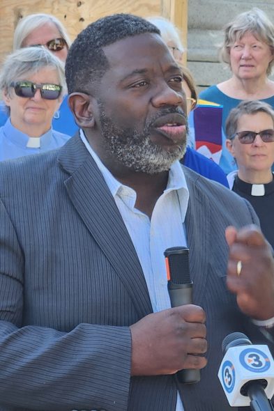 Rev. David Hart (Photo by Erik Gunn/Wisconsin Examiner)