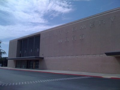 Urban Reads: Why Do Dead Malls Persist?