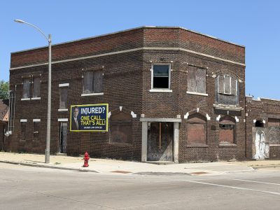 3136-3140 W. Lisbon Ave.