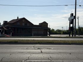 Kelly's Trackside Inn. Photo by Jeramey Jannene.