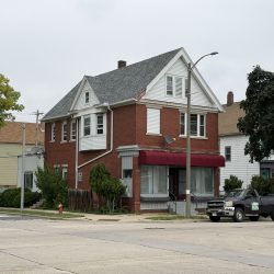 1336 W. Oklahoma Ave. Photo by Jeramey Jannene.